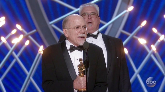 Aussie editor Lee Smith wins Oscar for 'Dunkirk' - 9News