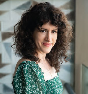 Veronica Rutledge Editor How the Post Team Captured That French Magic in ‘Emily in Paris ...