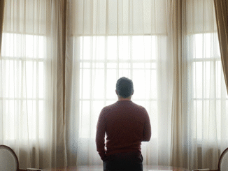 THE AMBASSADORS: A scene from “The Diplomat.” PHOTO: NETFLIX